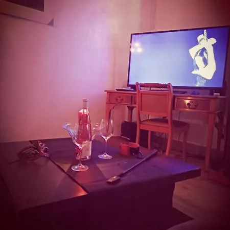 Apartment L'annexe - Appart Donjon Bdsm Feurs