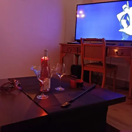 Apartment L'annexe - Appart Donjon Bdsm *